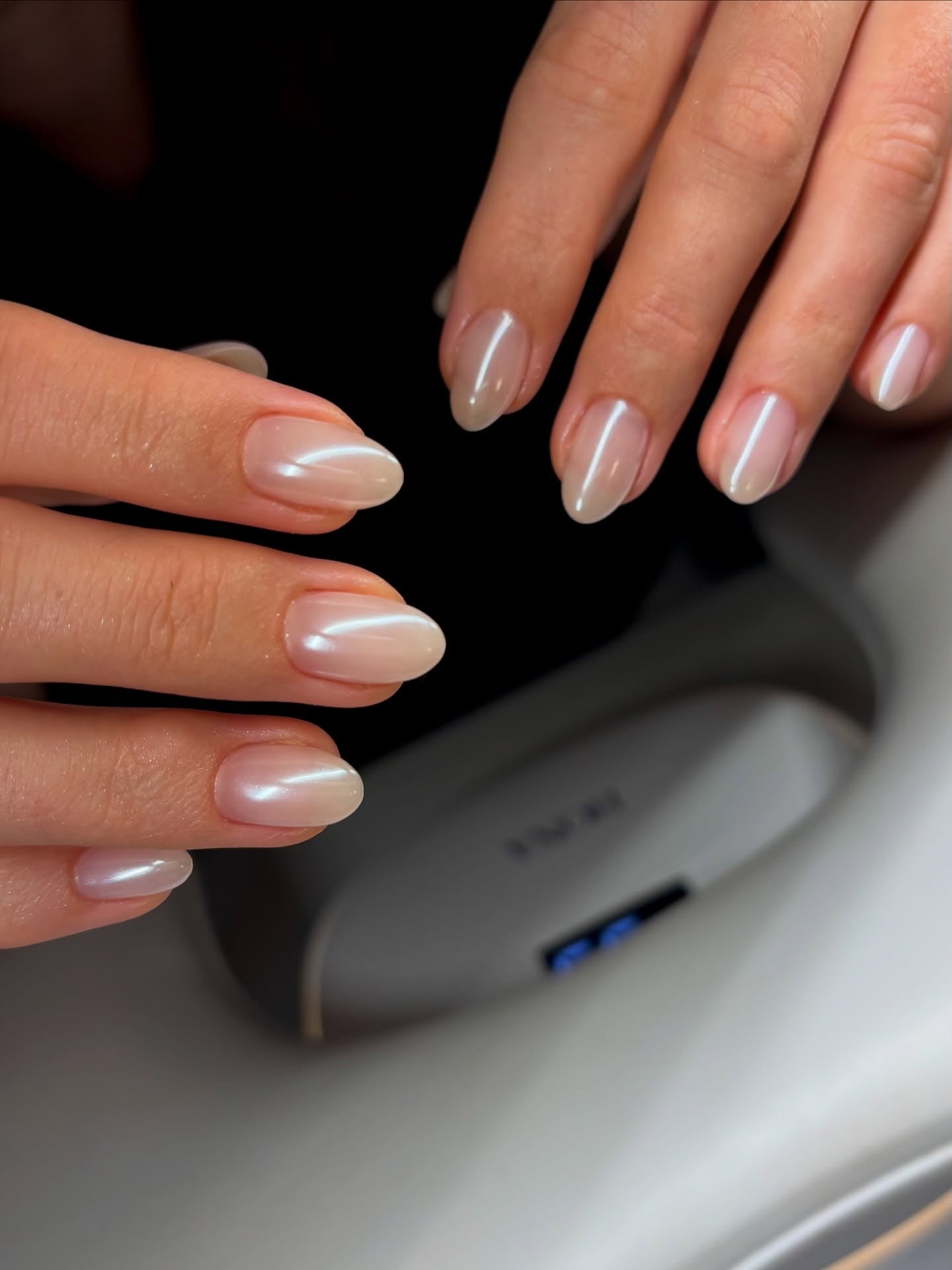 17. Sheer Pearl Chrome Almond Nails (Chrome Nail Ideas)