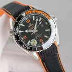Omega-Men-Seamaster-Planet-Ocean-600M-Co-Axial-Master-Chronometer-43.5-mm-Black-1-1.jpg