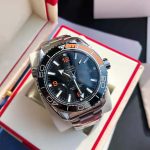 Omega-Men-Seamaster-Planet-Ocean-600M-Co‑Axial-Master-Chronometer-43.5-mm-in-Steel-Black-1.jpg