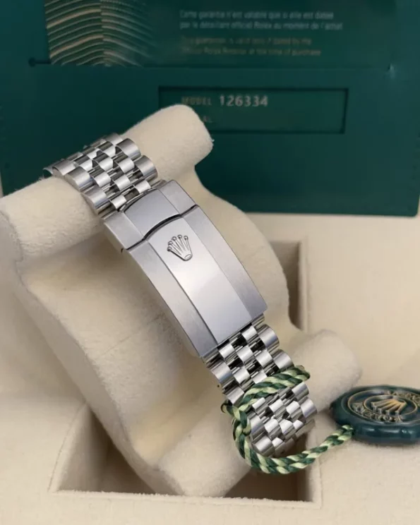 Rolex-Datejust-41-Rhodium-Index-Dial-Jubilee2.webp