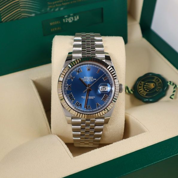 Rolex-Datejust-41-‘Blue-Roman-Dial-Jubilee_1.jpg