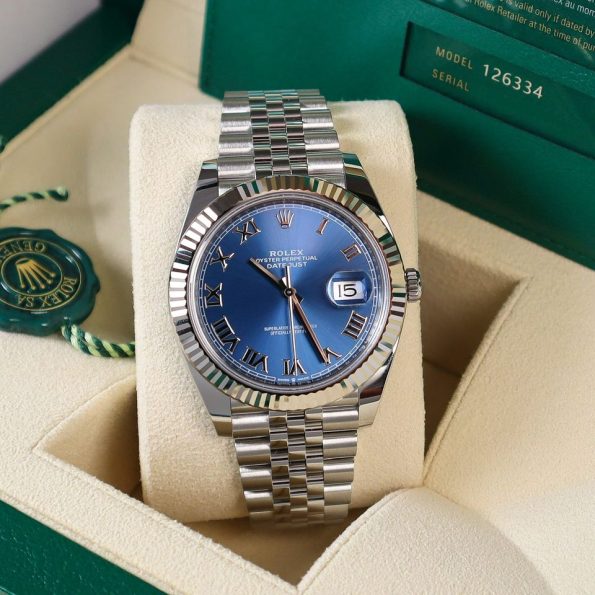 Rolex-Datejust-41-‘Blue-Roman-Dial-Jubilee_2.jpg