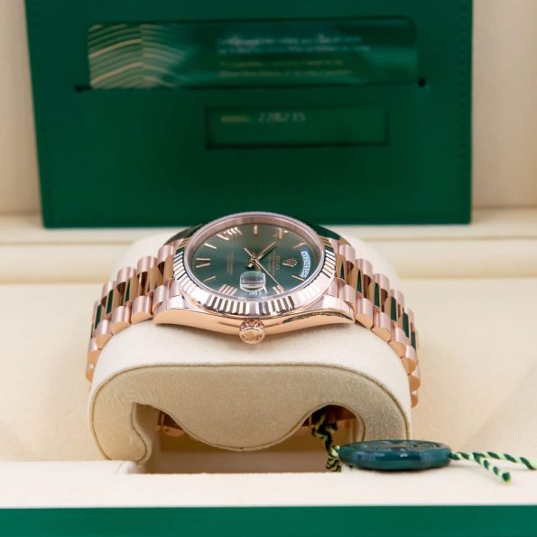 Rolex-DayDate-40-Olive-Green-Dial-Everose-Gold545.jpg