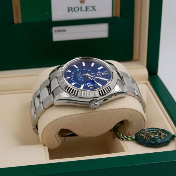 Rolex-Sky-Dweller-Blue-Dial-326934-Oyster-Bracelet1.jpg
