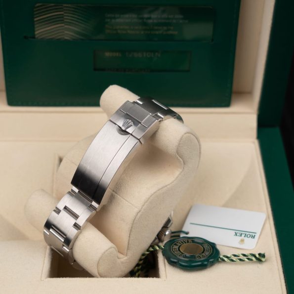 Rolex-Submariner-41mm-No-Date-Black-Dial-Oyster2.jpg